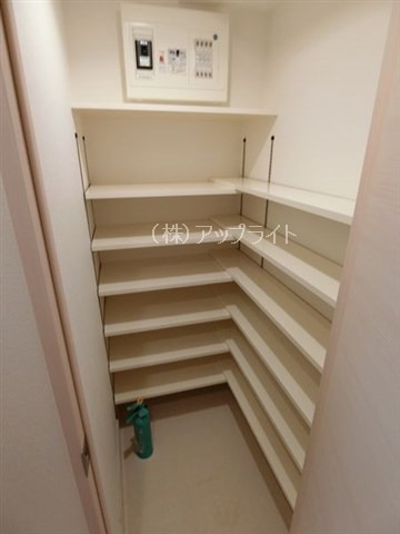 その他設備　シューズインクローゼット