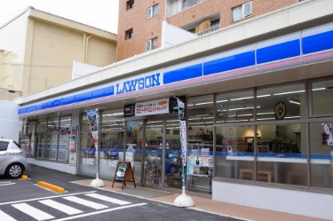 コンビニ　ローソン 川崎鷺沼一丁目店（コンビニ）まで483m