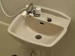 洗面設備　設備仕様は号室により異なる為、現況を優先とします。