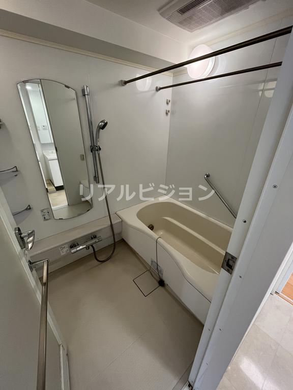 バス・シャワールーム　別部屋参考写真