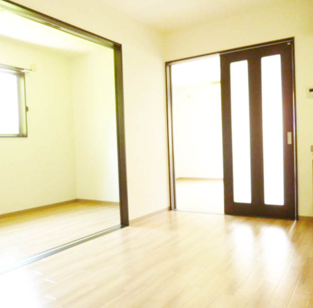 居室・リビング　★広々居室スペース★