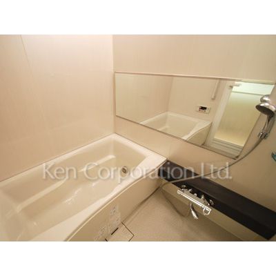 バス・シャワールーム　同タイプ11階のお部屋を撮影。仕様が異なることがあります。