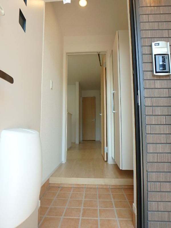 玄関　図面と現状に相違がある場合には現状を優先