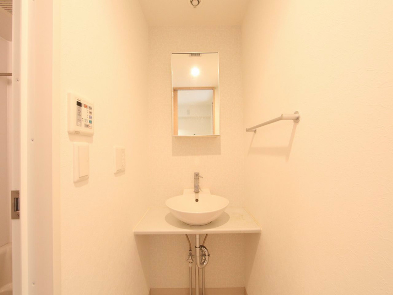 洗面設備　脱衣所　オシャレな独立洗面台