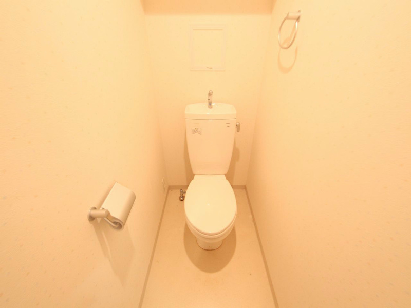 トイレ　洋式トイレ（お風呂トイレ別）