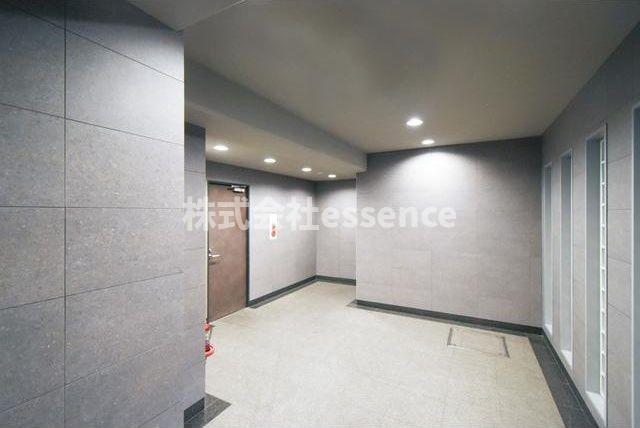 ロビー　弊社ではオンライン対応・現地対応可能です♪