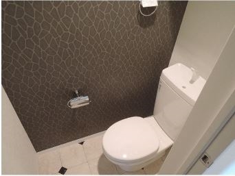 トイレ　ウォシュレット付きです