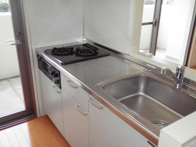 キッチン　※同物件別部屋参考画像