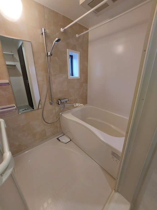 バス・シャワールーム　※別のお部屋のお写真です。御参考までに。