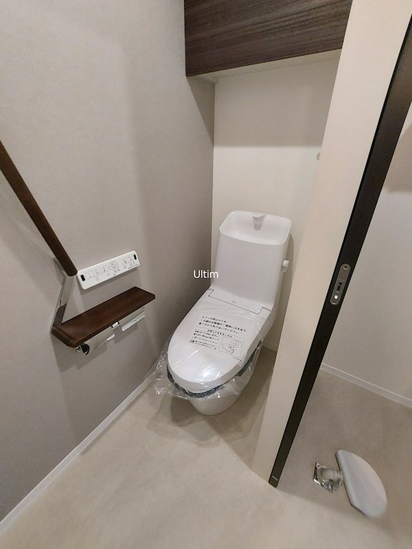 トイレ　※別のお部屋のお写真です。御参考までに。