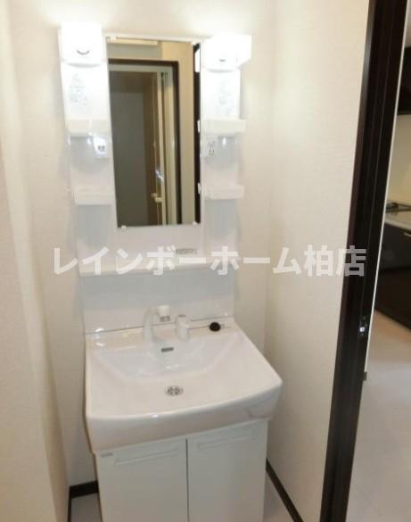 洗面設備　使いやすい洗面所です