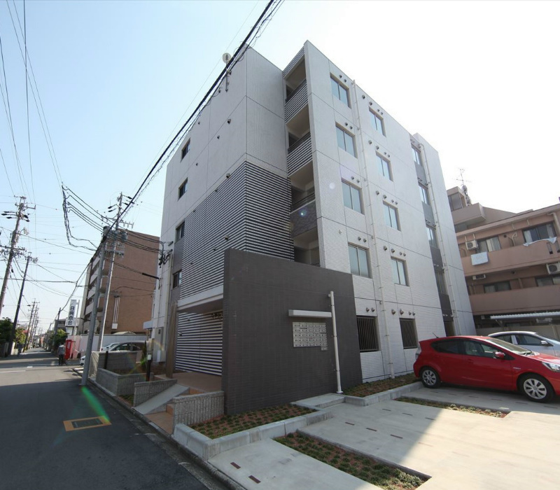 建物外観　外観　オートロック付　外壁タイル張り　屋根付き駐輪場