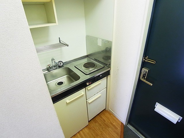 キッチン　同仕様、別部屋、反転タイプの場合有り