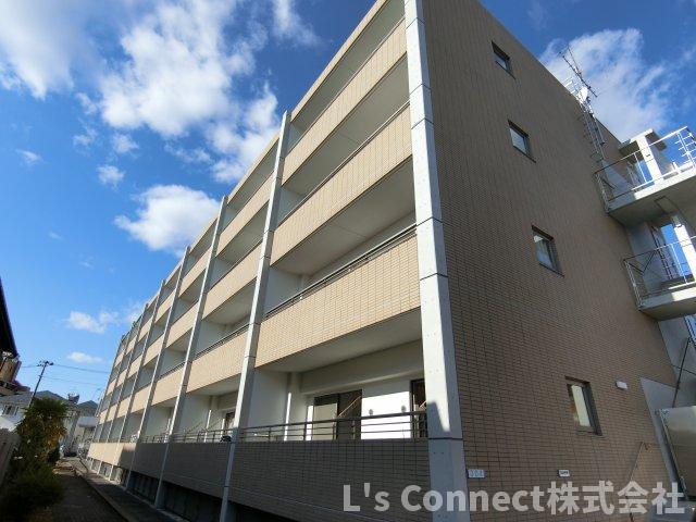 建物外観　オートロックのマンションです。