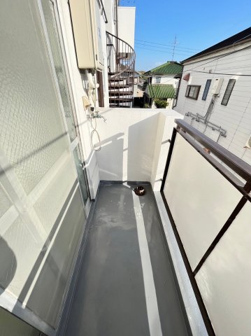 バルコニー　同物件、別号室の参考写真です。