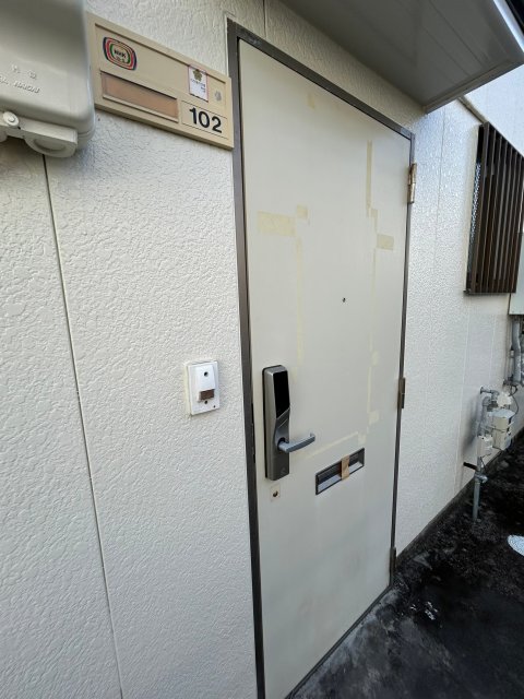セキュリティ　※写真は１０２号室です