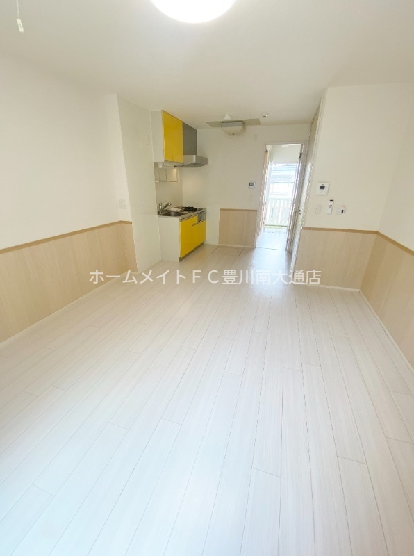 居室・リビング　同型別部屋写真