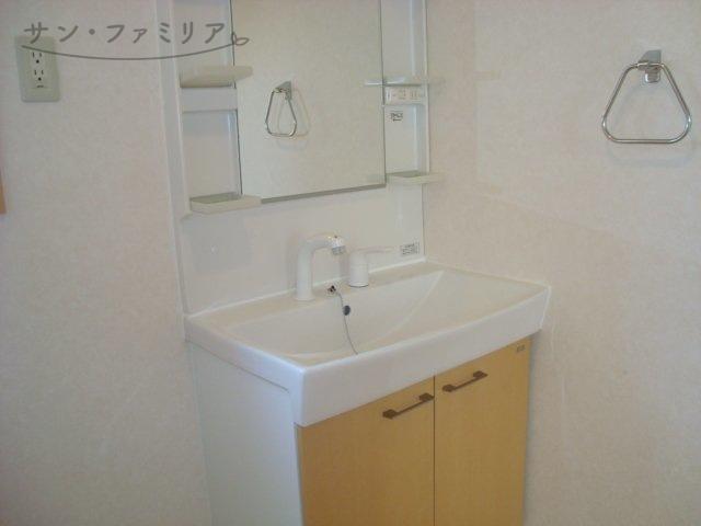 洗面設備　同一物件別部屋写真