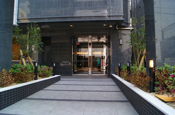 エントランス　クリスタルグランツ心斎橋EAST　分譲らしいエントランス