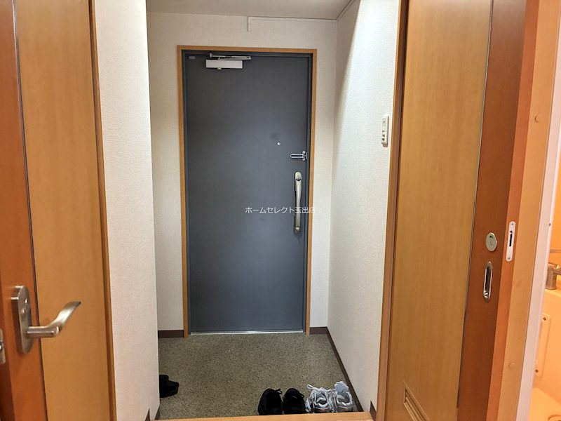 ラシーヌ御崎の玄関写真