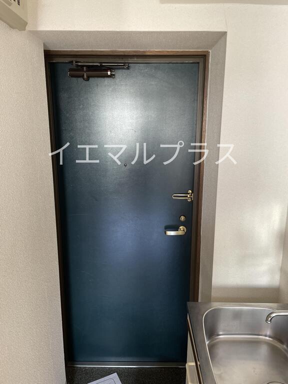 Mマンションの玄関写真