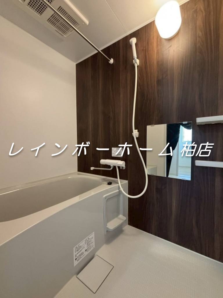 バス・シャワールーム　同施工。参考写真。