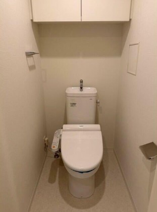 西武池袋線 練馬駅 徒歩4分 14階建 築12年のトイレ写真