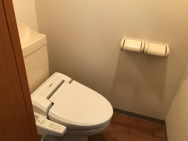 山陽電鉄本線 白浜の宮駅 徒歩25分 2階建 築23年のトイレ写真