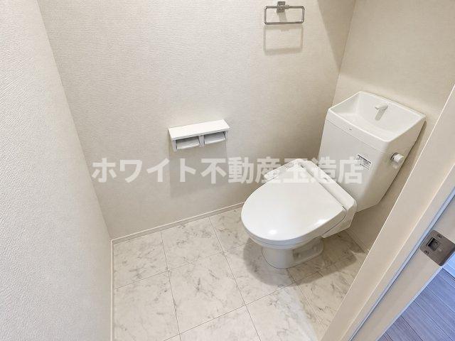 地下鉄谷町線 四天王寺前夕陽ケ丘駅 徒歩4分 3階建 築5年のトイレ写真
