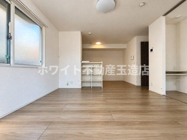 地下鉄谷町線 四天王寺前夕陽ケ丘駅 徒歩4分 3階建 築5年の居間写真