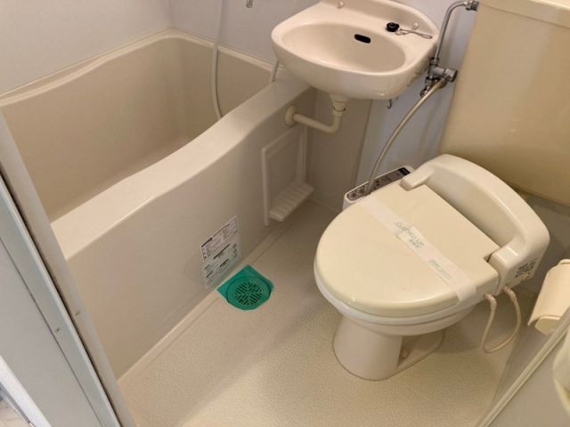 バス・シャワールーム
