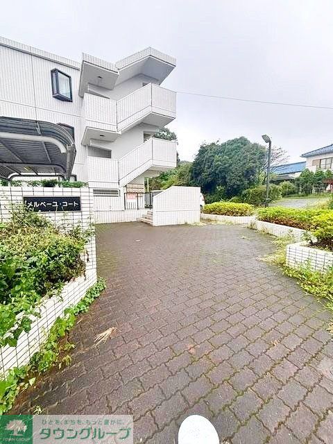 エントランス　庭