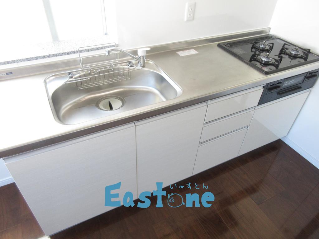 キッチン　料理好きにはまらない大きなシンクとグリル付きコンロ♪