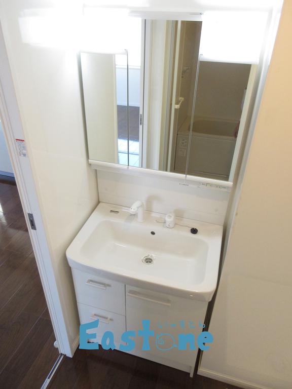 洗面設備　大型洗面が嬉しい♪