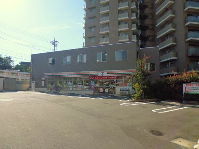 コンビニ　セブンイレブン　成増3丁目店（コンビニ）まで533m