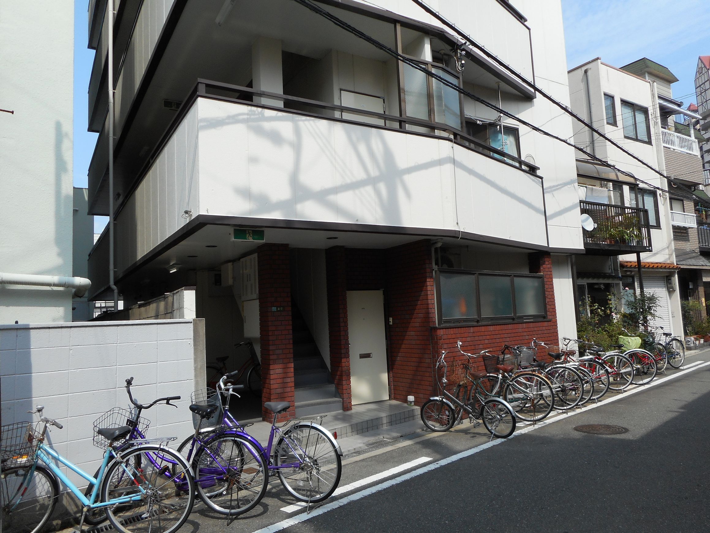 駐車場　自転車置けます