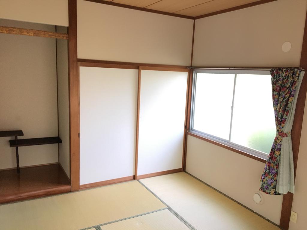王司上町貸家の内装写真