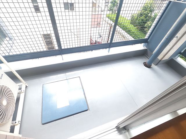 バルコニー　バルコニー