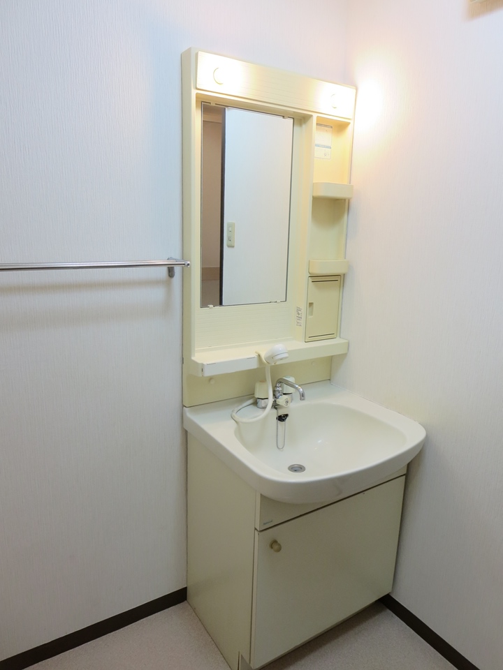 洗面設備　朝うれしいシャワードレッサ♪