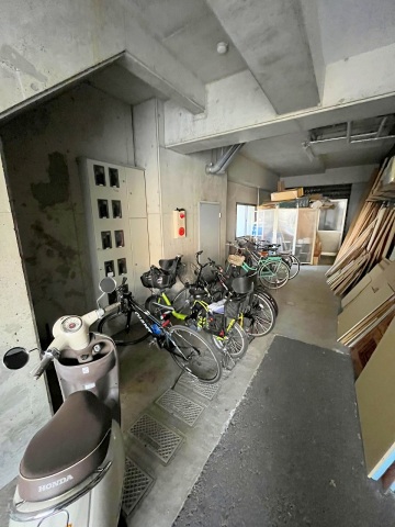 スーパー　万惣府中店（スーパー）まで280m