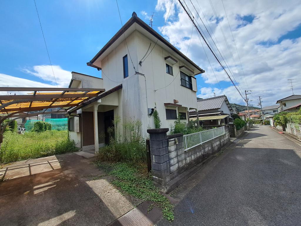 飯岡2560-22貸家の建物外観