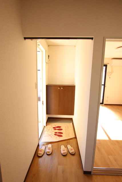 玄関　玄関部分（シューズボックス付）
