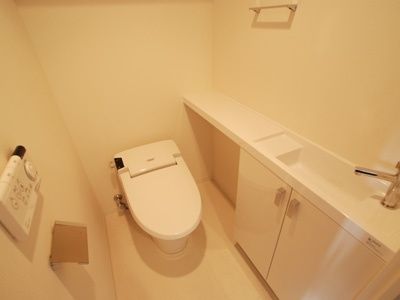 トイレ　別号室参考写真