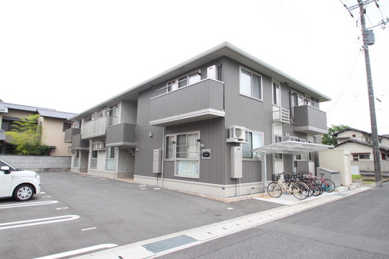 岡山県岡山市中区原尾島４（アパート）の賃貸物件の外観
