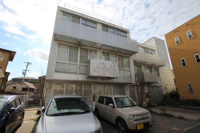 大阪市阿倍野区相生通のマンションの建物外観