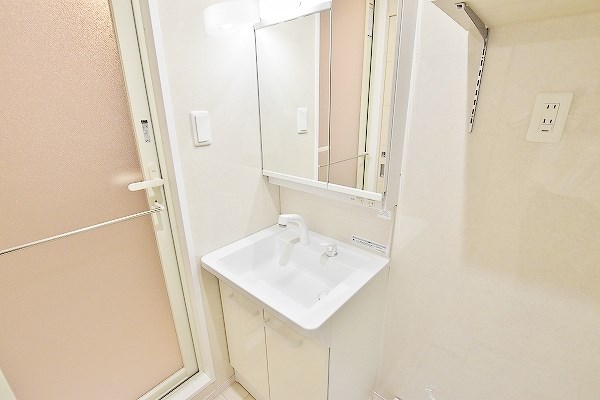 洗面設備　★朝の身支度はココから♪洗髪洗面化粧台★