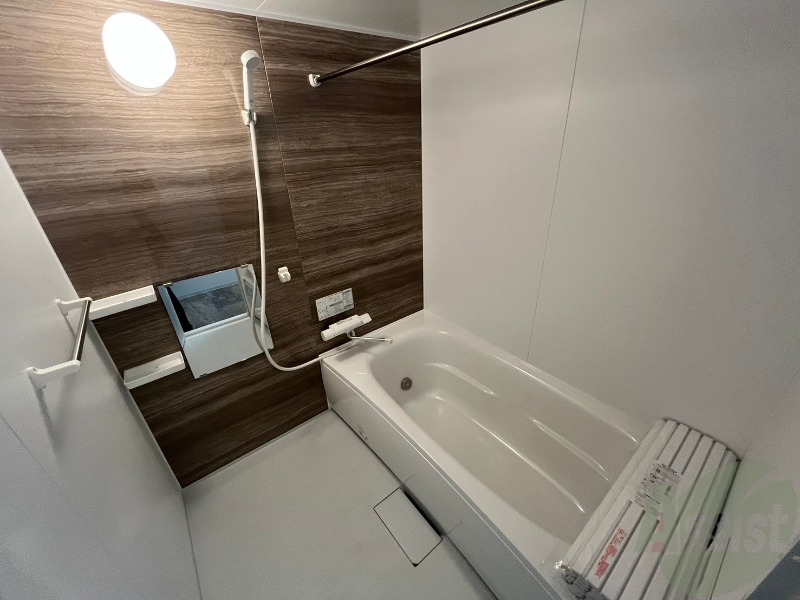 バス・シャワールーム　お風呂になります。一日の疲れを癒してくださいね。