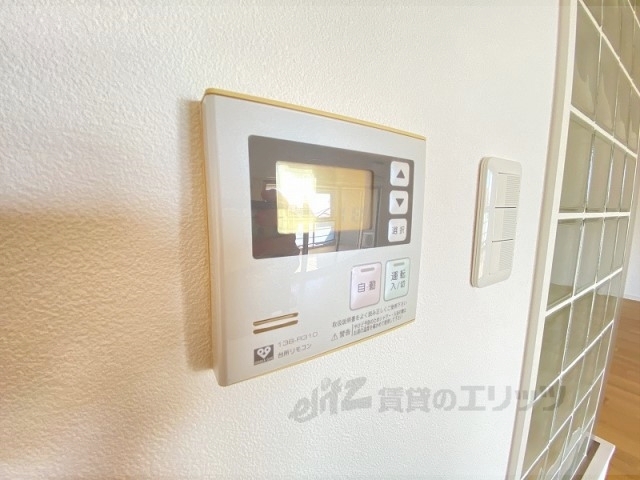 その他設備　給湯器リモコン