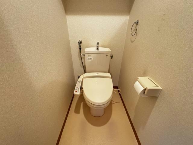 【函館市高盛町のマンションのトイレ】