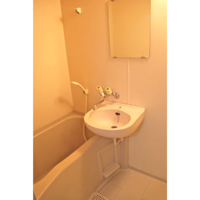 バス・シャワールーム　号室により異なる場合がございます